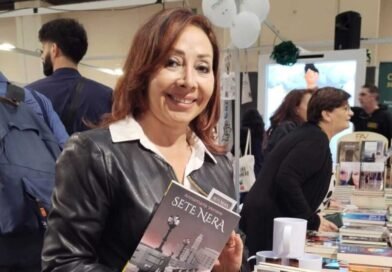 “Sete Nera” di Annamaria Venere nel giardino del Circolo Unione