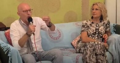 Red Flag, il manuale sull’educazione affettiva: con Antonella e Franco Caprio