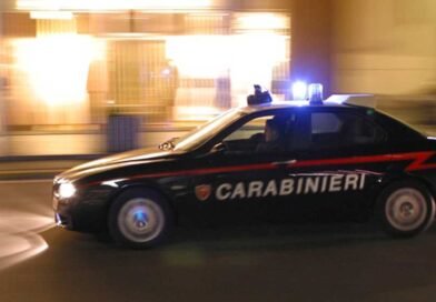 Inseguimento in pieno centro tra Carabinieri e ladri